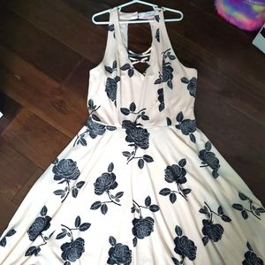 Candies women's dress size medium in cream and black color
